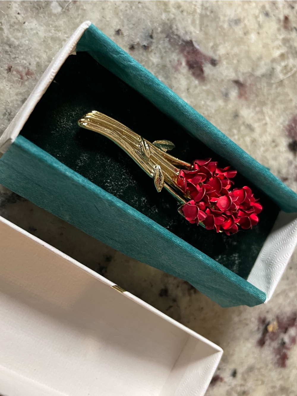 Vintage Gold-Tone Red Floral Cluster Brooch - Elegant Women’s Jewelry valentines